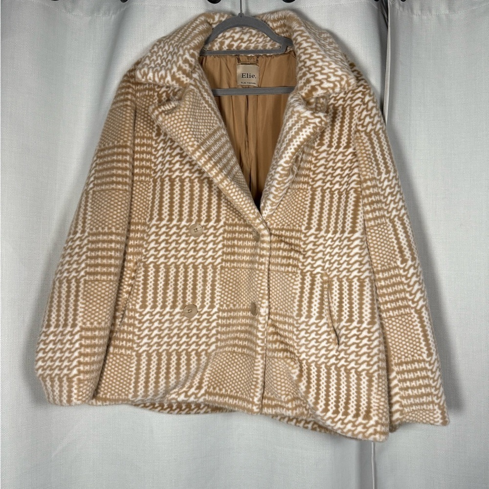 Elie. Elie Tahari Tan and White Houndstooth Faux Fur Double Breasted Jacket L - Picture 3 of 14